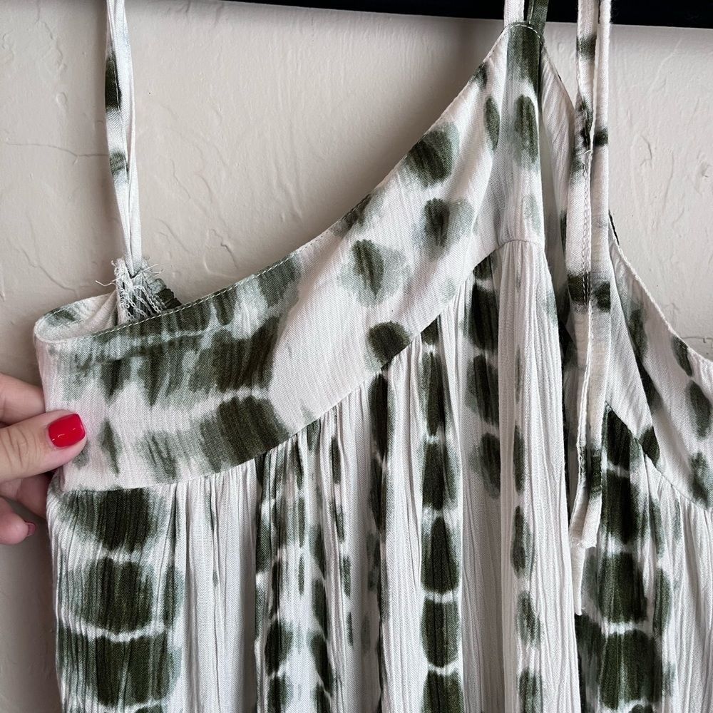 Tie-Dye Green and White Maxi Dress - Sleeveless Summer Style - Picture 4 of 7